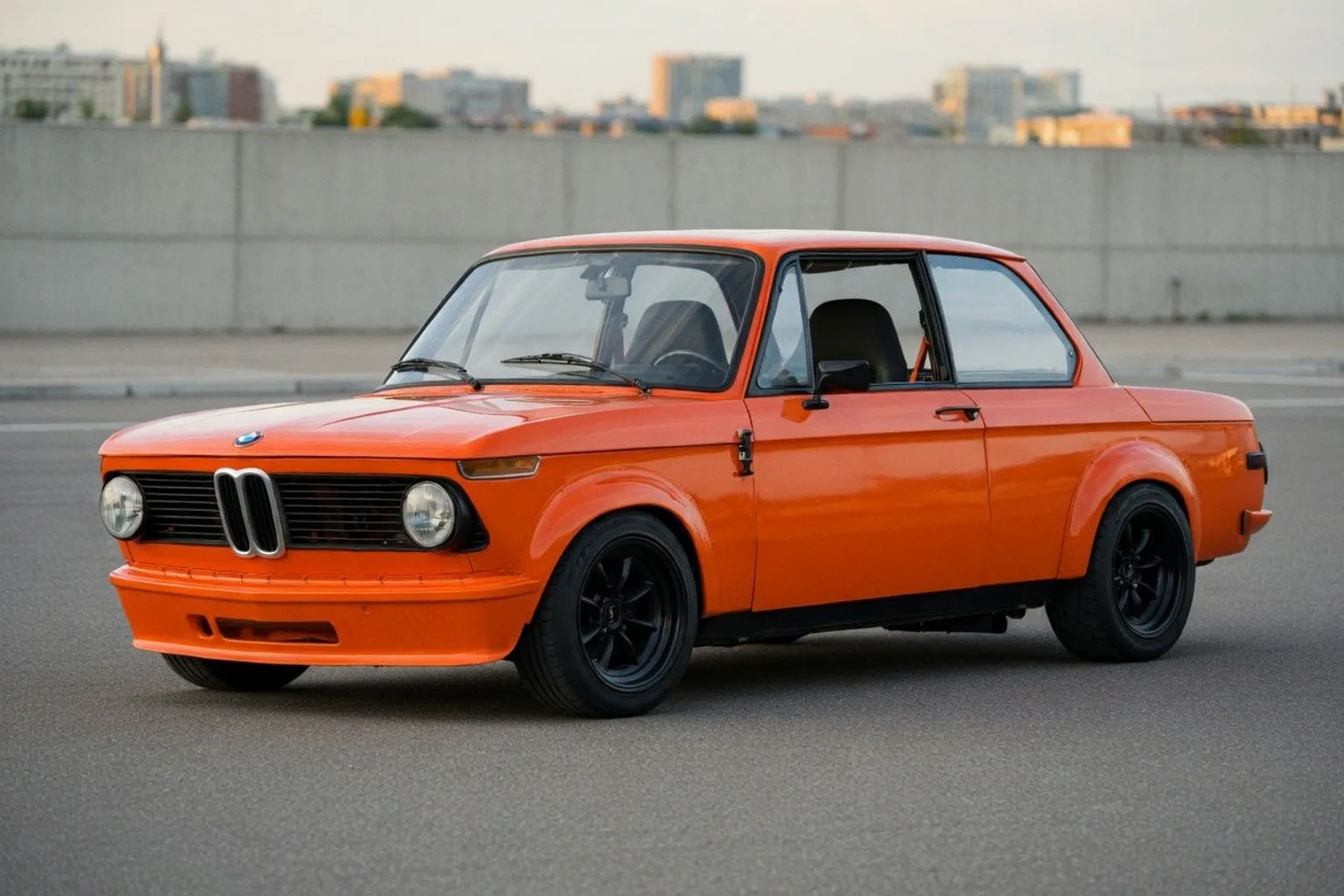 Чему учит реставрация классического BMW владельцев Audi 200