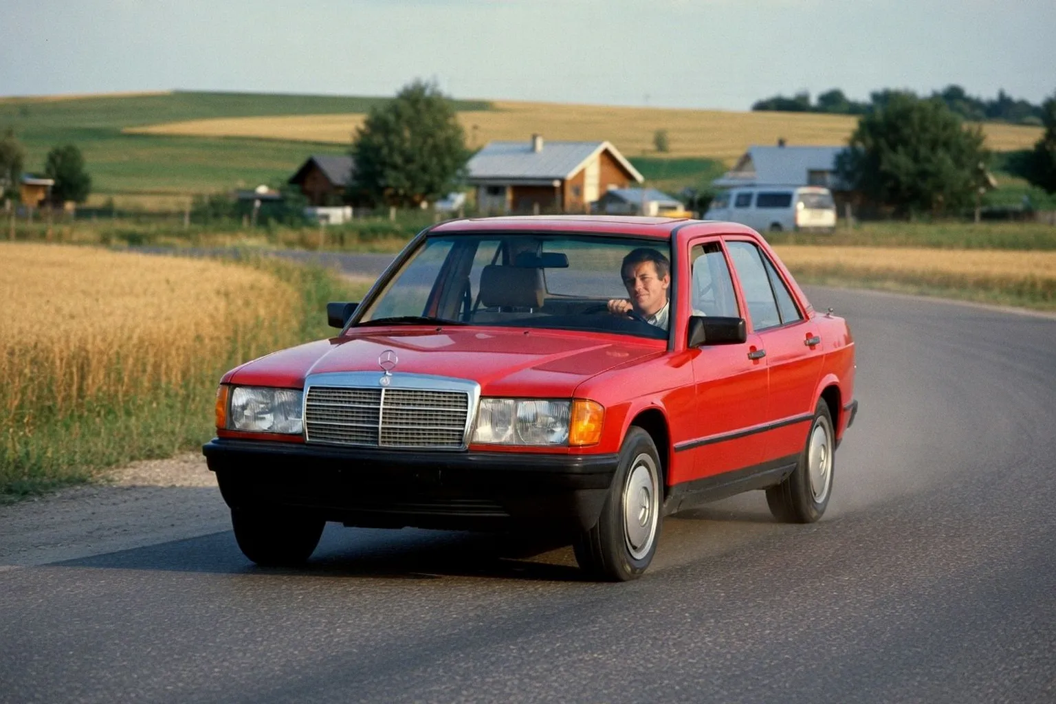 Легендарный Mercedes-Benz W201: проверяем знания о классике немецкого автопрома
